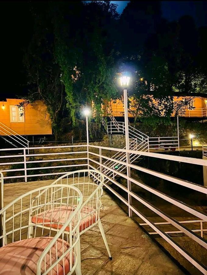 Aaroham Resort Shimla ! Luxury Cottage By Aamod Group Exterior foto